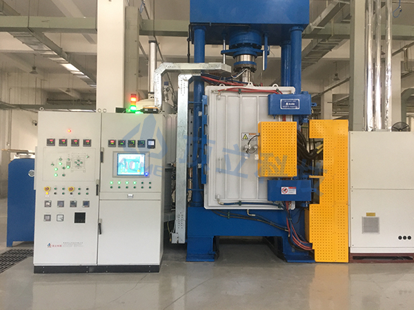 8.25 Vacuum diffusion welding furnace1